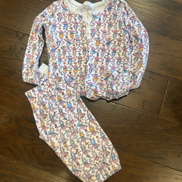 Playful Cartoon Animal Pajama Set in Pastel Colors